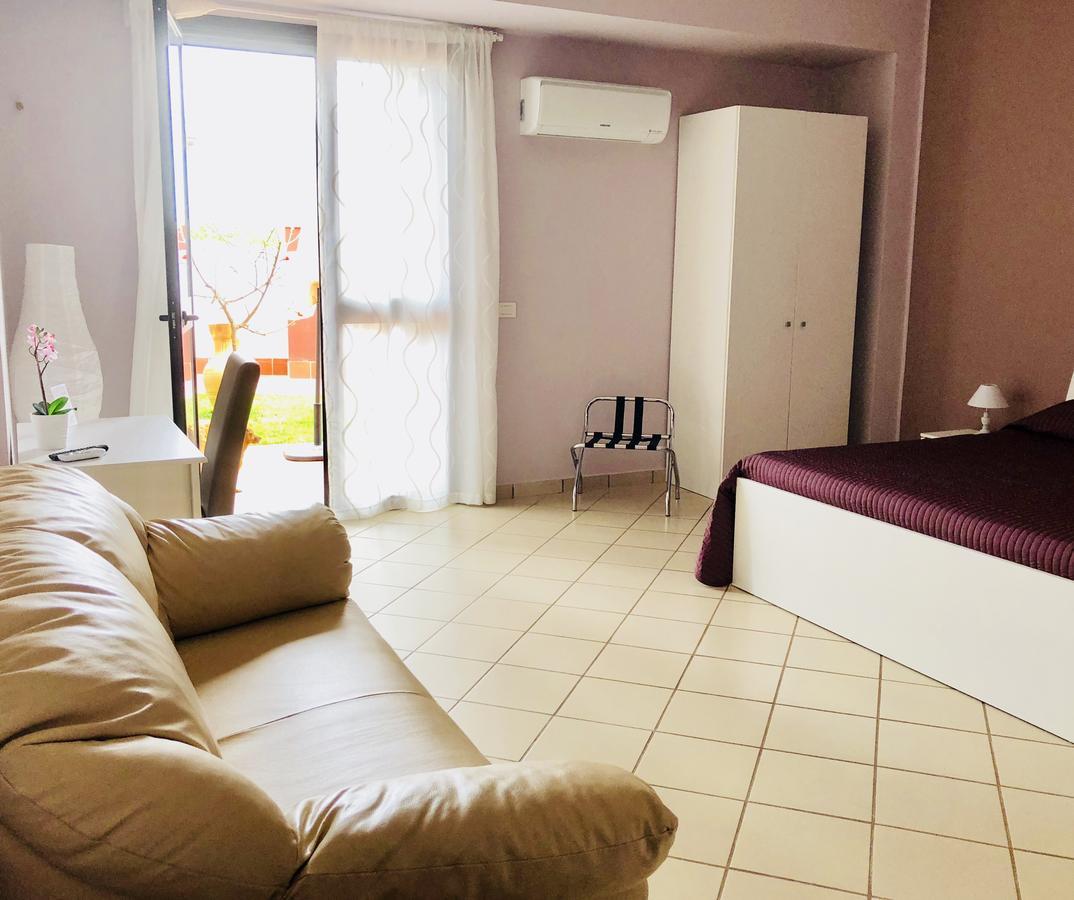 Villa Valentino Giardini Naxos Luaran gambar